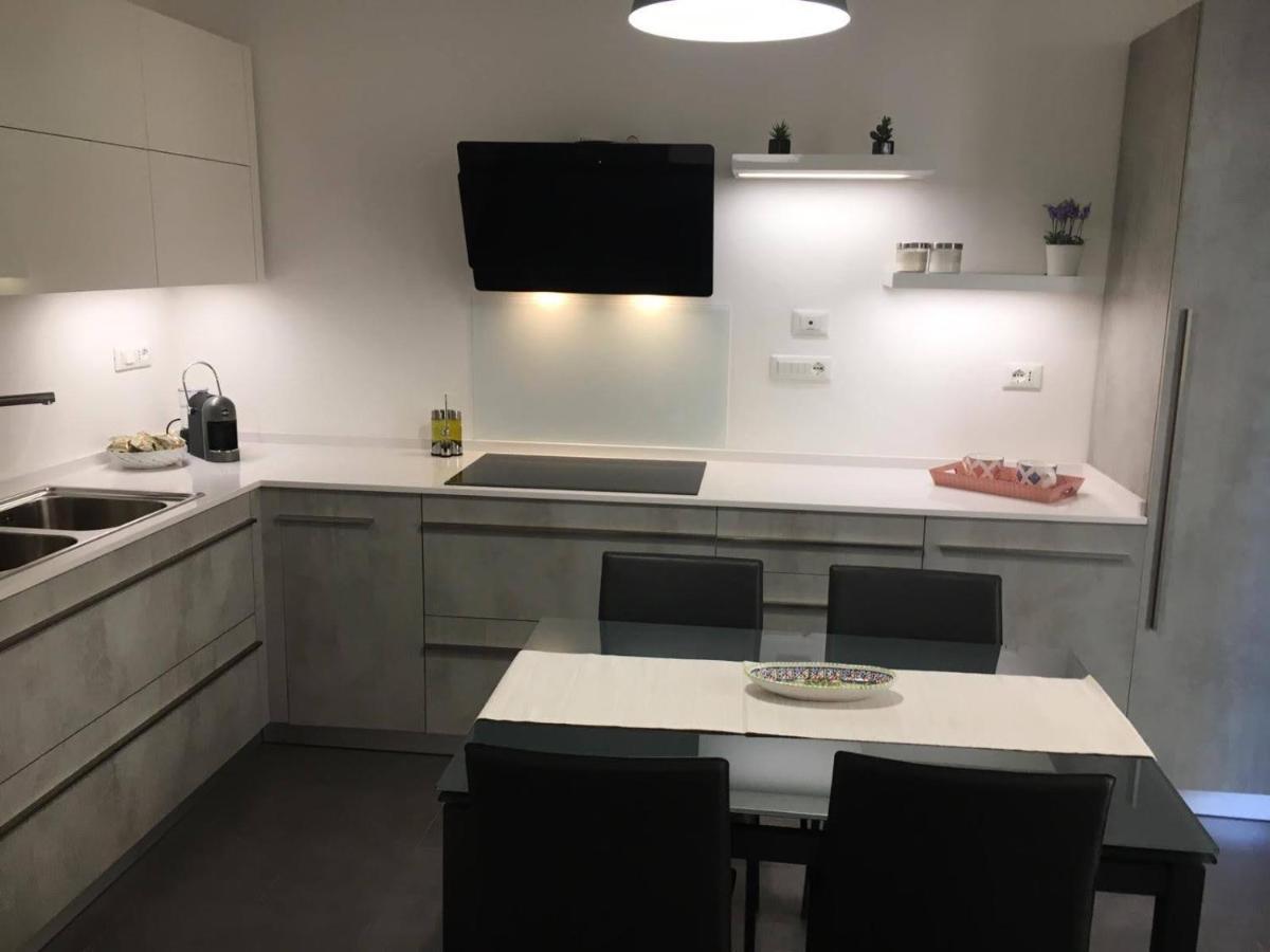 Casa Di Dada - Statua Apartment Палермо Екстериор снимка