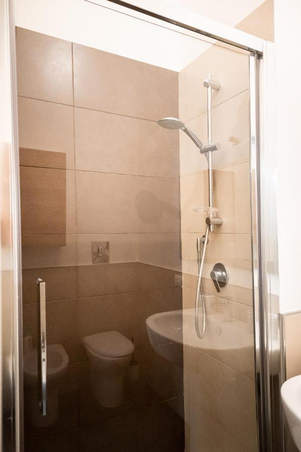 Casa Di Dada - Statua Apartment Палермо Екстериор снимка