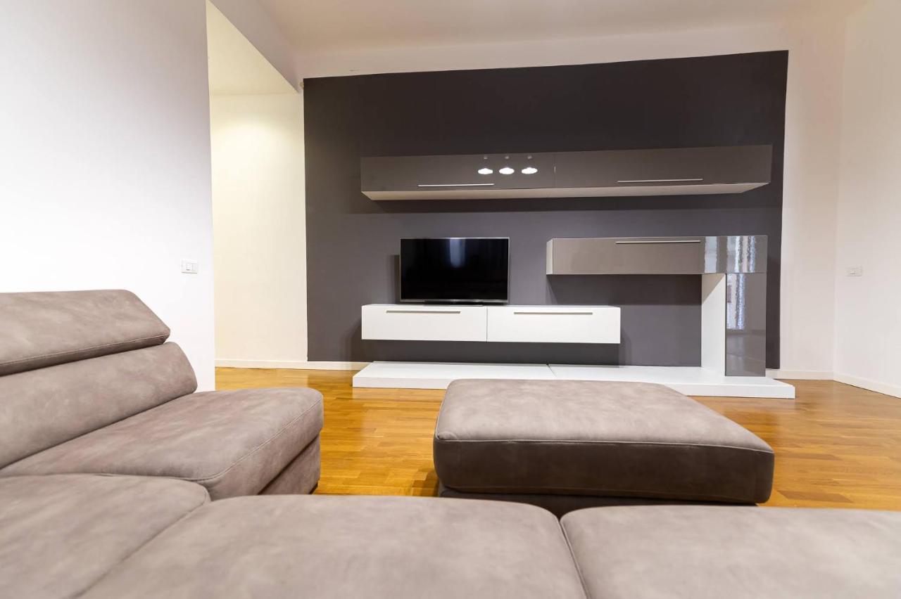 Casa Di Dada - Statua Apartment Палермо Екстериор снимка